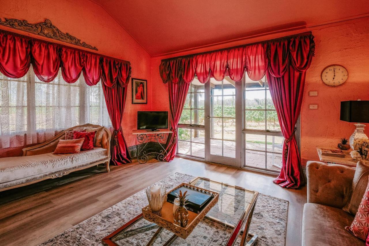 Casuarina Estate Hotel Поколбин Екстериор снимка
